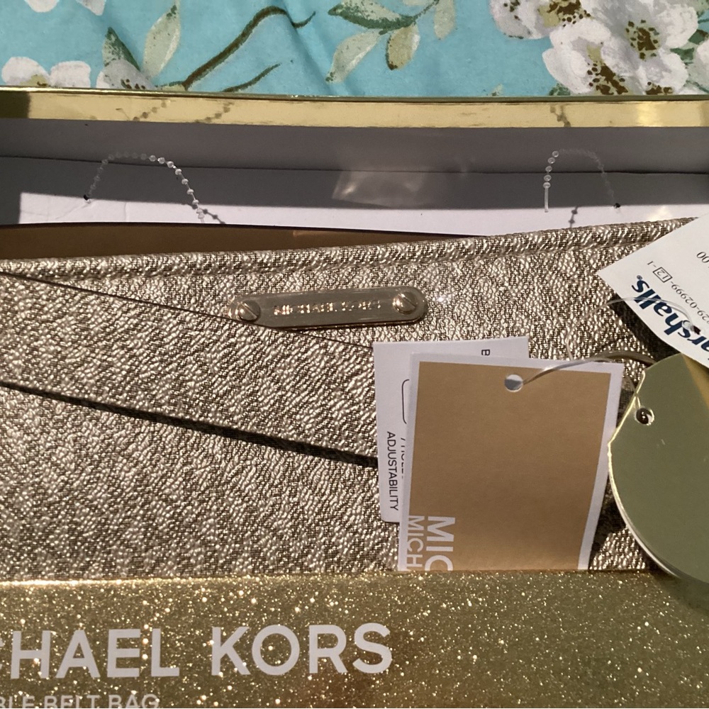 Michael Kors Shimmering Gold Adjustable Belt Bag - Picture 4 of 9